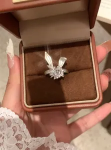 Bague en argent oreille de lapin zircon design ouvert bijoux de doigt mignons mode élégante