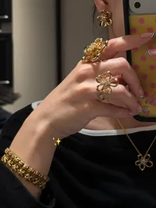 Gold hollow flower zircon ring necklace bracelet jewelry set fashion accessories stylish woman