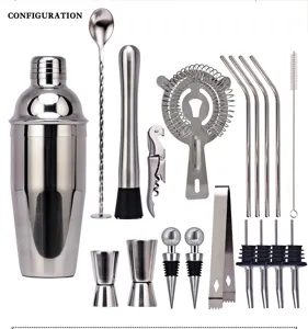 Ensemble de shaker à cocktail professionnel en acier inoxydable vue détaillée du bar