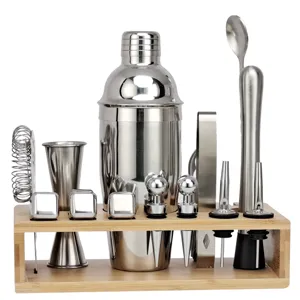 Edelstahl Cocktail Shaker Set mit Holzständer, professionelles Barwerkzeug Set für zu Hause.