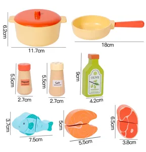 Vue détaillée de l'ensemble de cuisine en bois, montrant les casseroles et dimensions exactes.