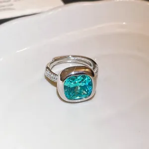 Stijlvolle luxe vierkante zirkonia open ring voor vrouwen elegante mode vinger sieraden zilverkleur