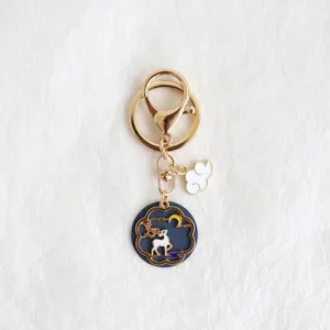 Exquisite alloy oil-drop deer keychain with a cute cloud pendant for daily accessory.
