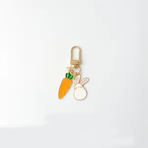 Lindo Llavero de Conejo de Dibujos Animados Esmalte Aleación Metal Zanahoria Seta Colgante de Bolso Accesorio Anillo de Llave Regalo Mujeres Niñas Niños