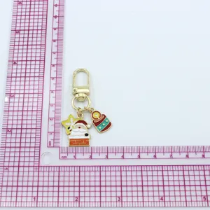 Christmas cartoon keychain alloy enamel Santa Claus bag charm cute holiday gift accessory