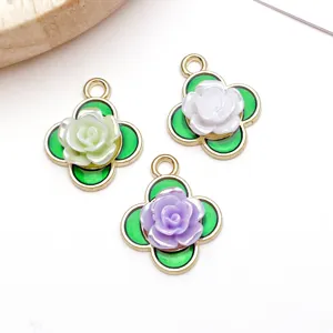 Four-leaf clover enamel alloy pendant charm for DIY jewelry making, necklace and bracelet accessories.