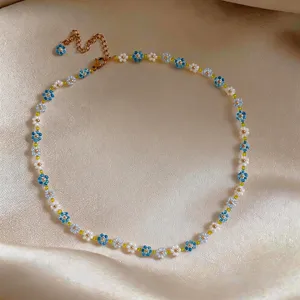 Summer fresh crystal beaded colorful flower necklace, minimalist sweet clavicle chain.