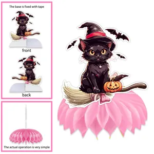 Halloween schwarze Katze Wabenkugel Dekoration mit rosa Basis und einfachen Details für Party.