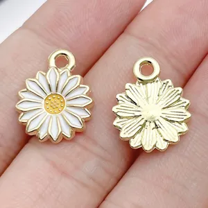 Detailed close-up view of alloy sunflower daisy enamel pendant for DIY jewelry accessories.