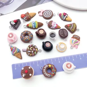 Amuletos de comida de resina miniatura lindo pastel café rosquilla colgantes DIY para pulsera