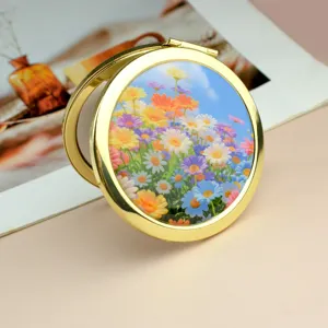 Espejo de maquillaje de bolsillo plegable compacto con un bonito diseño floral de margarita.