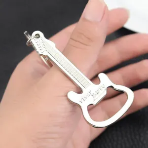 Portachiavi Apribottiglie in Metallo Creativo per Uomo in Lega di Zinco Apribottiglie Birra Catena Chiave Chitarra Calcio Forma Chiave Strumento Portachiavi Regalo