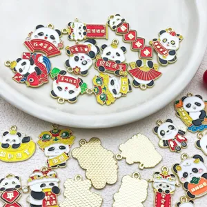 Colgantes esmaltados de aleación de panda de estilo chino para hacer joyas de bricolaje.