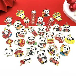 Año Nuevo chino simpático panda aleación gota aceite colgantes accesorios joyería detalles.