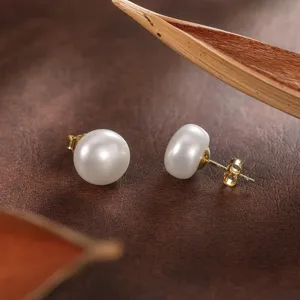 Eleganti orecchini a lobo con perle naturali in argento s925 stile minimalista chic
