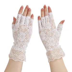 Weiße Spitzen-Fingerschutzhandschuhe für Damen, elegantes Blumenmuster, ideal zum Sonnenschutz.