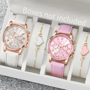 Orologio moda donna e set bracciale cuore vista di dettaglio in pelle rosa e bianca.