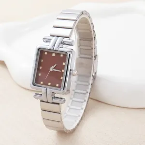 Elegante dames horloge met vierkante wijzerplaat in bruin en elastische metalen armband.