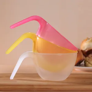 Plastic mixing bowls set for cake baking, buttercream coloring and pastry preparation.