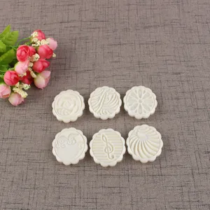 Set di stampi per mooncake rotondi da 50g utensile da pasticceria con sei motivi floreali