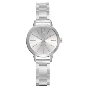 Orologio da polso al quarzo argento donna moda braccialetto minimalista per look quotidiano.