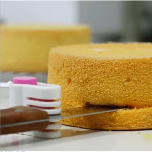 Cakesnijder laagjessnijder broodsnijhulp instelbaar bakgereedschap handige keuken tool