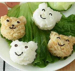Cute cartoon mini bear rice ball mold kitchen DIY sushi shaping tool for bento boxes.