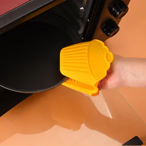 Gants de four en silicone résistants à la chaleur pour la cuisson et pâtisserie.