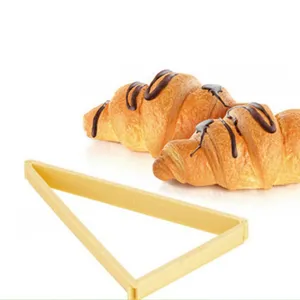 Kunststof Croissant Vorm Broodpers Maker Deegsnijder DIY Bakvorm Keukenaccessoires