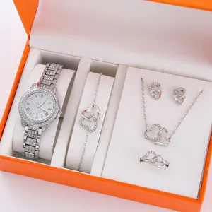 Lussuoso set regalo con orologio da donna in strass e gioielli a cuore, elegante orologio.