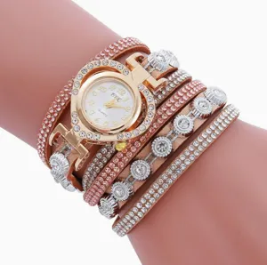 Modische Wickelarmbanduhr mit Strass Herz Zifferblatt Quarzwerk stilvolles Damen Accessoire