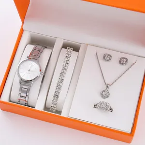 Set regalo con orologio al quarzo da donna, bracciale tennis, collana, orecchini e anello.