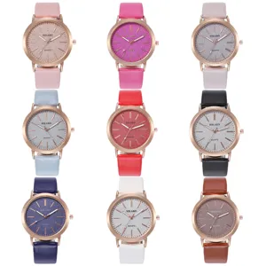 Orologio al quarzo da donna con cinturino in pelle e quadrante glitterato casual moda.