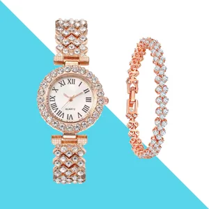 Élégant ensemble montre quartz strass et bracelet femme, détail design or rose luxe.