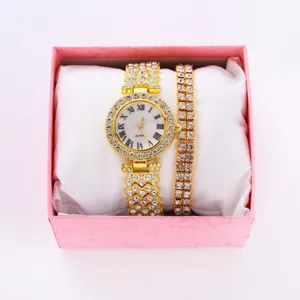 Donna orologio quarzo strass di lusso e set bracciale cristallo in scatola rosa.