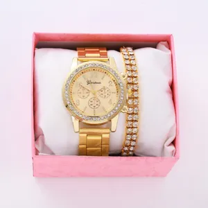 Set orologio al quarzo da donna di lusso con bracciale di strass lucidi in scatola rosa