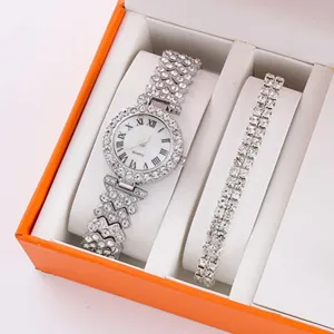Orologio al quarzo di lusso con strass da donna e set di bracciali coordinati in scatola.