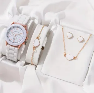 Set orologio donna di lusso orologio al quarzo minimalista con gioielli a cuore