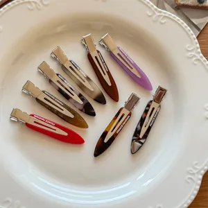 Koreanischer Stil Bunte Spurenlose Haarklammern Minimalistisch Legierung Harz Entenschnabel Clips Süße Nahtlose Haarnadeln Für Damen