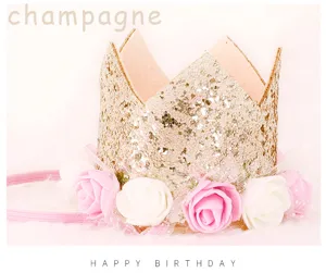 Glitzernde Kinder Krone Geburtstagshut mit rosa und weißen Rosen, süßes Party Haaraccessoir.