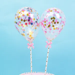 Konfetti Ballon Kuchentopper im Ins Stil mit rosa Schleifen, perfekte Partydeko.
