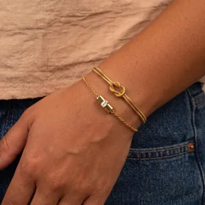 Bracciale in oro a doppio strato in acciaio inossidabile, nodo minimalista per spiaggia.