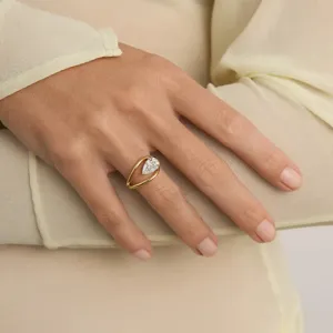 Geometrische open ring met peervormige zirkonia, vergulde stijlvolle dames mode sieraden.