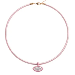 Minimalistische roze koordketting met kristallen hanger detail, elegante 18k vergulde dames sieraden