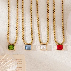 Collier Pierre de Naissance Taille Émeraude en Acier Inoxydable pour Femme Plaqué Or 18 Carats Cristal Carré Bijoux