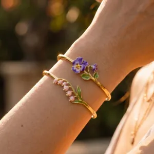 Niche Stainless Steel Open Bangle For Women Gold Vacuum Plated Flower Enamel Cuff Bracelet Romantic Rhinestone Botanical Floral Handmade Jewelry Gift