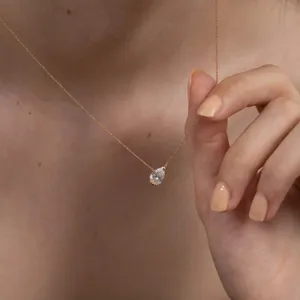 Exquisite pear-shaped zirconia pendant necklace, elegant gold chain for women daily wear.