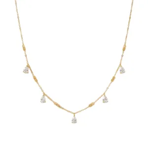 Vergulde roestvrijstalen ketting met vierkante kralen en elegante kristallen druppelhangers.