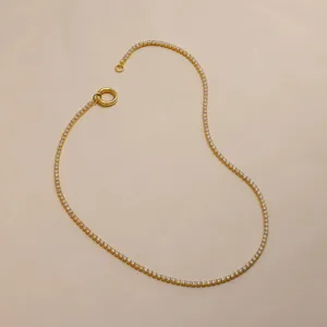 Elegante collana tennis dorata con cristalli di zirconia scintillanti per gioielli da donna.