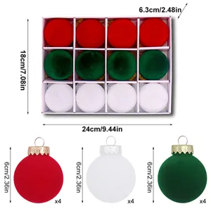 Set van 12 geflokte kerstballen met geschenkdoos, rood, groen, wit voor kerstboom decoratie.